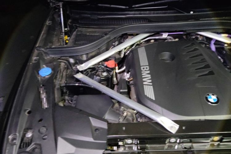 Used BMW X5 2023 xDrive 40Li M Sport Night Edition Package Engine Bay Right