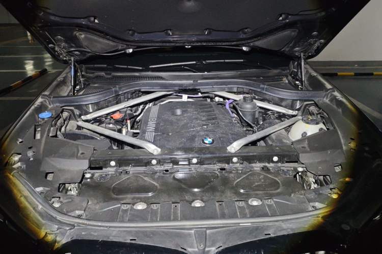 Used BMW X5 2023 xDrive 40Li M Sport Night Edition Package Engine Bay