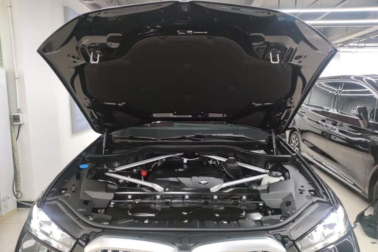 Used BMW X5 2023 xDrive 30Li Luxury M Sport Night Edition Package Engine Bay