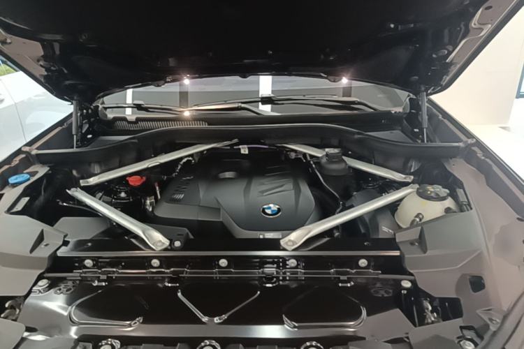 Used BMW X5 2023 xDrive 30Li Luxury M Sport Package Engine Bay