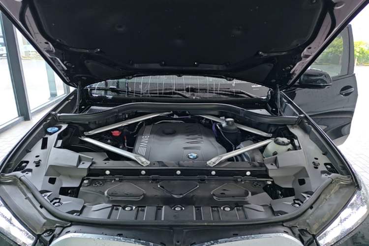 Used BMW X5 2023 xDrive 40Li M Sport Night Edition Package Engine Bay