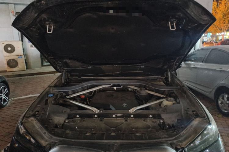 Used BMW X5 2023 xDrive 30Li Luxury M Sport Package Engine Bay
