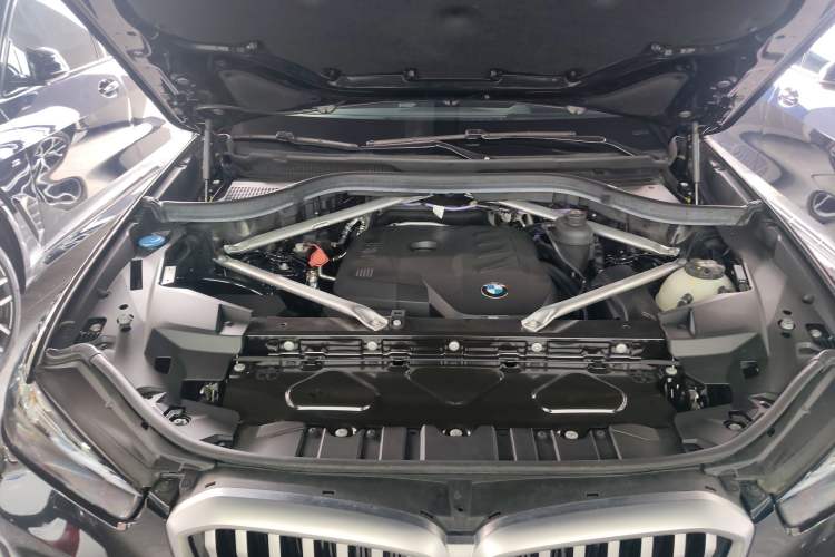 Used BMW X5 2023 xDrive 30Li Luxury M Sport Package Engine Bay
