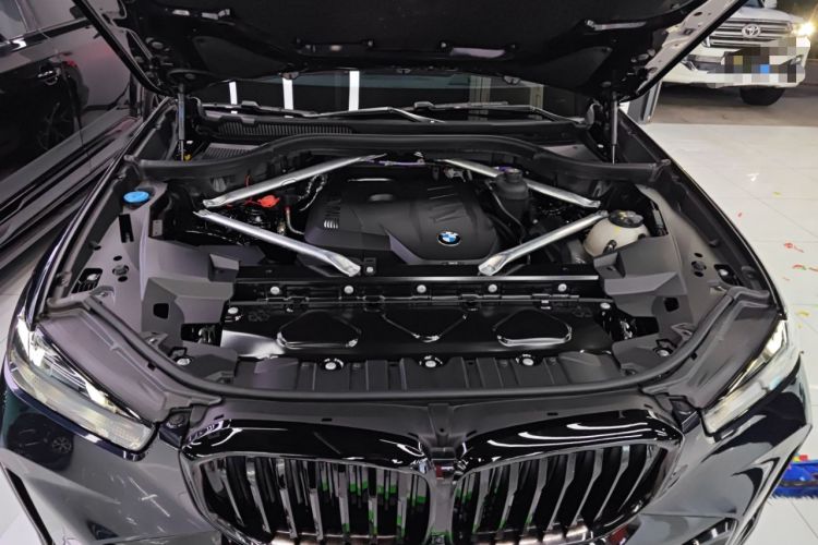 Used BMW X5 2023 xDrive 30Li Luxury M Sport Night Edition Package Engine Bay