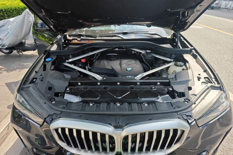 Used BMW X5 2023 xDrive 30Li Luxury M Sport Night Edition Package Engine Bay