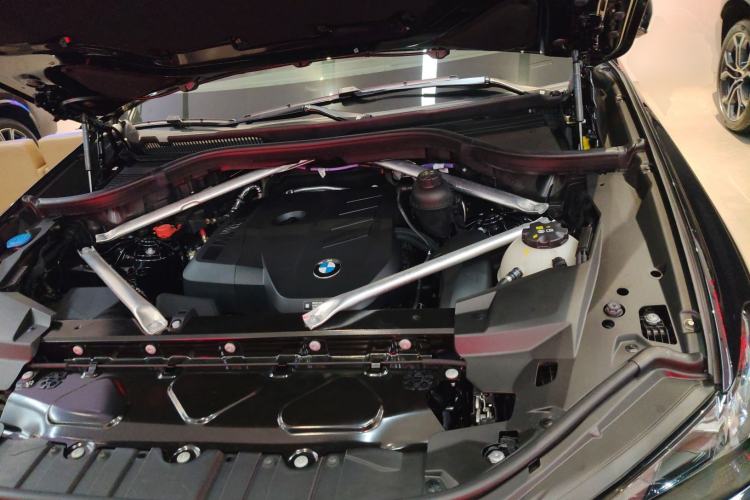 Used BMW X5 2023 xDrive 30Li Luxury M Sport Night Edition Package Engine Bay