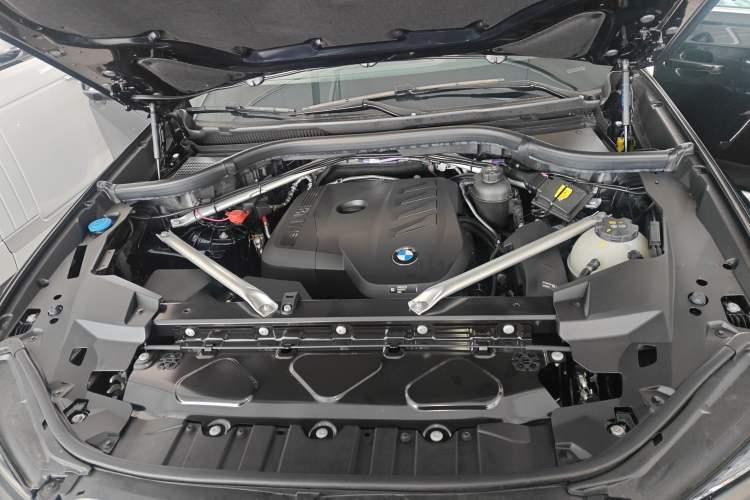 Used BMW X5 2023 xDrive 30Li Luxury M Sport Package Engine Bay