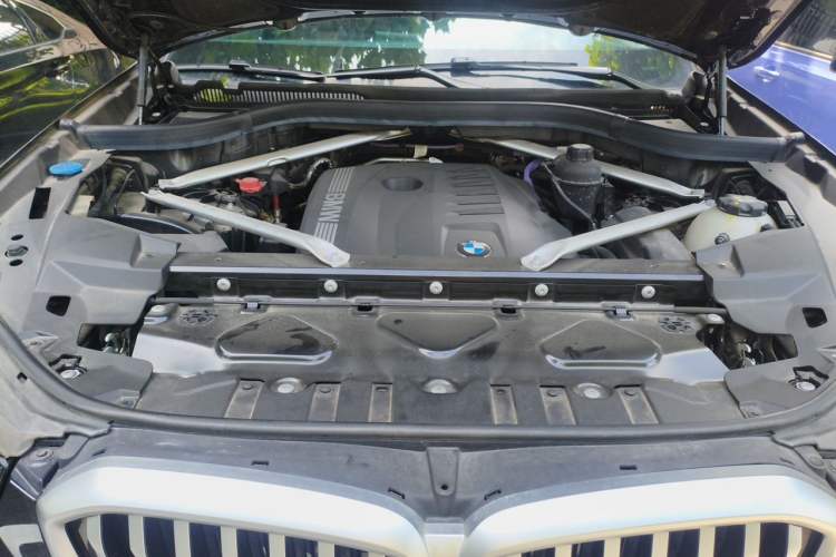 Used BMW X5 2023 xDrive 40Li M Sport Night Edition Package Engine Bay