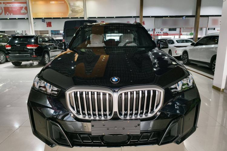 Used BMW X5 2023 xDrive 40Li M Sport Night Edition Package Exterior 1