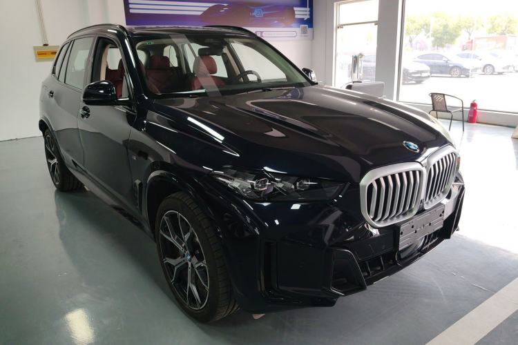 Used BMW X5 2023 xDrive 30Li Luxury M Sport Night Edition Package Exterior 1
