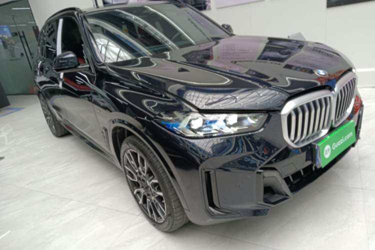 Used BMW X5 2023 xDrive 40Li M Sport Night Edition Package Exterior 1