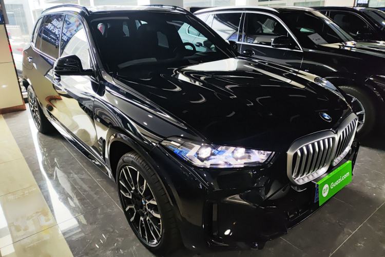 Used BMW X5 2023 xDrive 40Li M Sport Night Edition Package Exterior 1