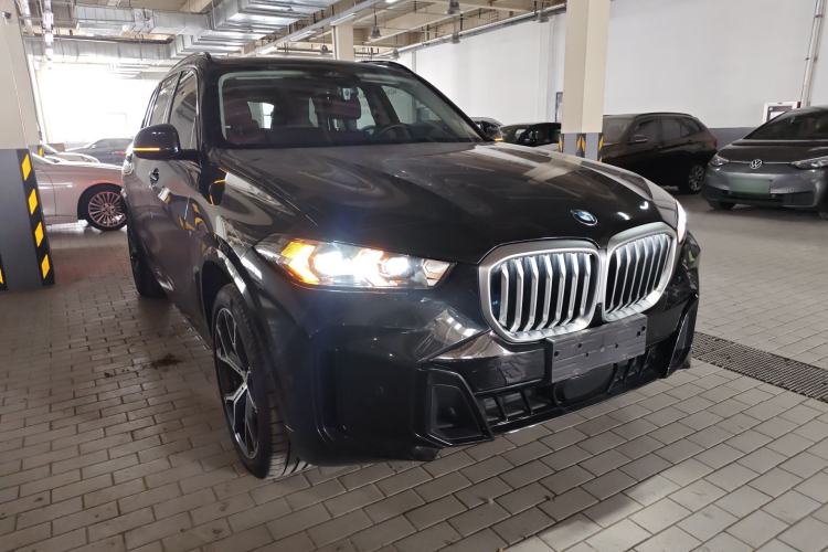 Used BMW X5 2023 xDrive 30Li Luxury M Sport Night Edition Package Exterior 1