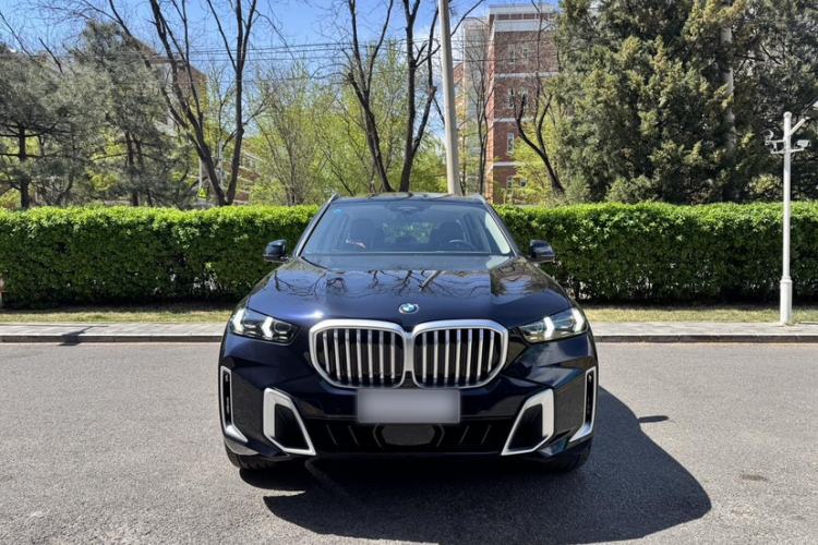 Used BMW X5 2023 xDrive 30Li Luxury M Sport Package Exterior 1