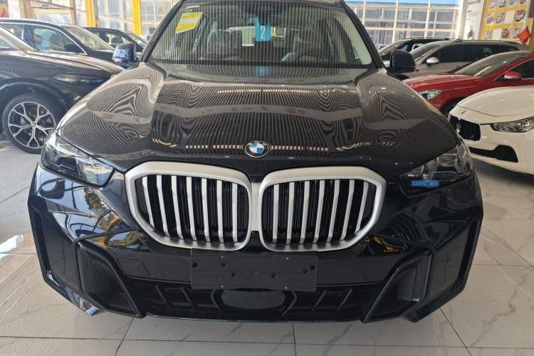 Used BMW X5 2023 xDrive 30Li Luxury M Sport Night Edition Package Exterior 1