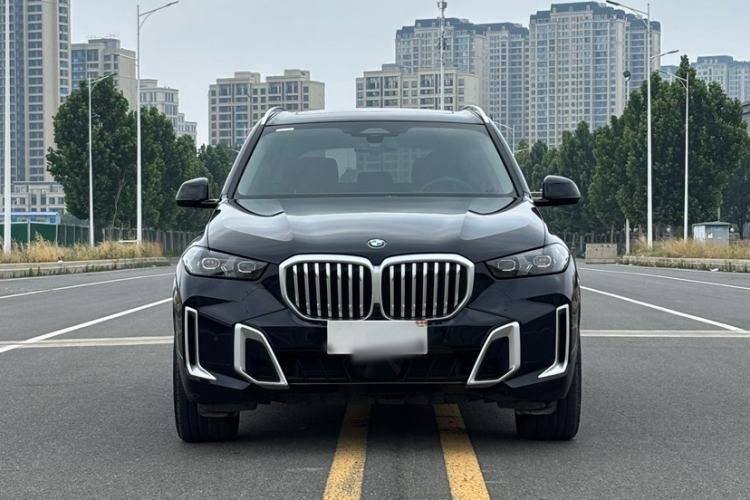 Used BMW X5 2023 xDrive 30Li Luxury M Sport Package Exterior 1
