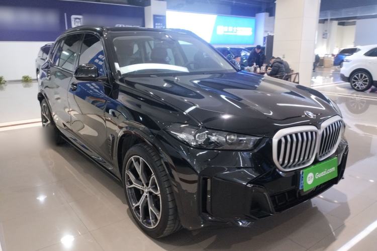 Used BMW X5 2023 xDrive 30Li Luxury M Sport Night Edition Package Exterior 1