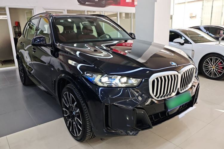 Used BMW X5 2023 xDrive 40Li M Sport Night Edition Package Exterior 1