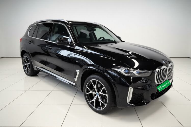 Used BMW X5 2023 xDrive 30Li Luxury M Sport Package Exterior 1