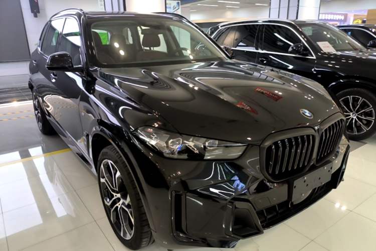 Used BMW X5 2023 xDrive 30Li Luxury M Sport Night Edition Package Exterior 1