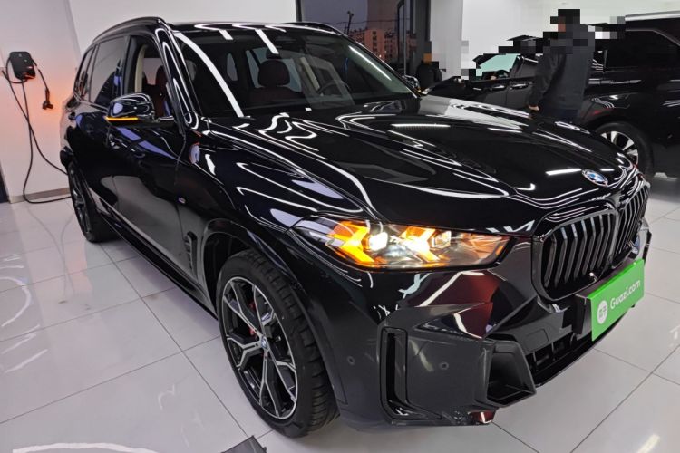 Used BMW X5 2023 xDrive 30Li Luxury M Sport Night Edition Package Exterior 1