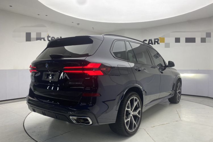 Used BMW X5 2023 xDrive 30Li Luxury M Sport Night Edition Package Exterior 2