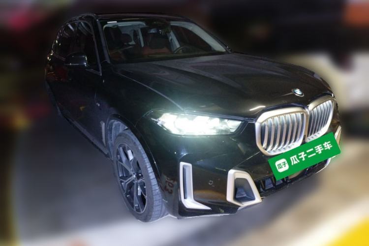 Used BMW X5 2023 xDrive 30Li Luxury M Sport Package Exterior 2