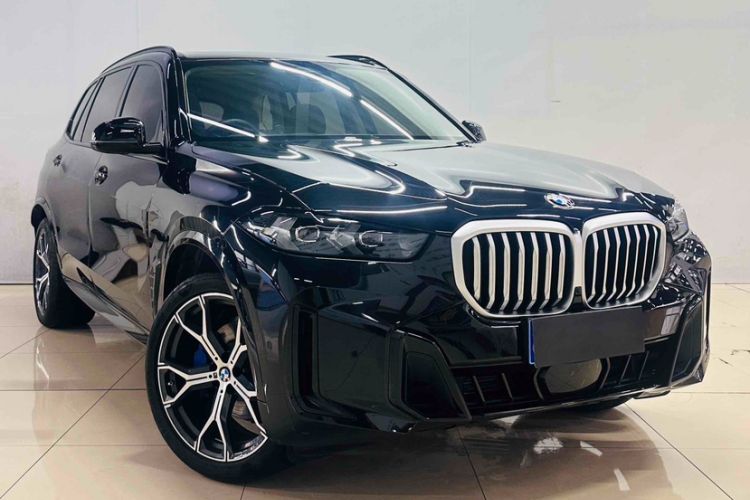 Used BMW X5 2023 xDrive 30Li Luxury M Sport Night Edition Package Exterior 2