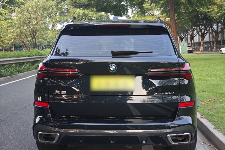 Used BMW X5 2023 xDrive 30Li Luxury M Sport Night Edition Package Exterior 2
