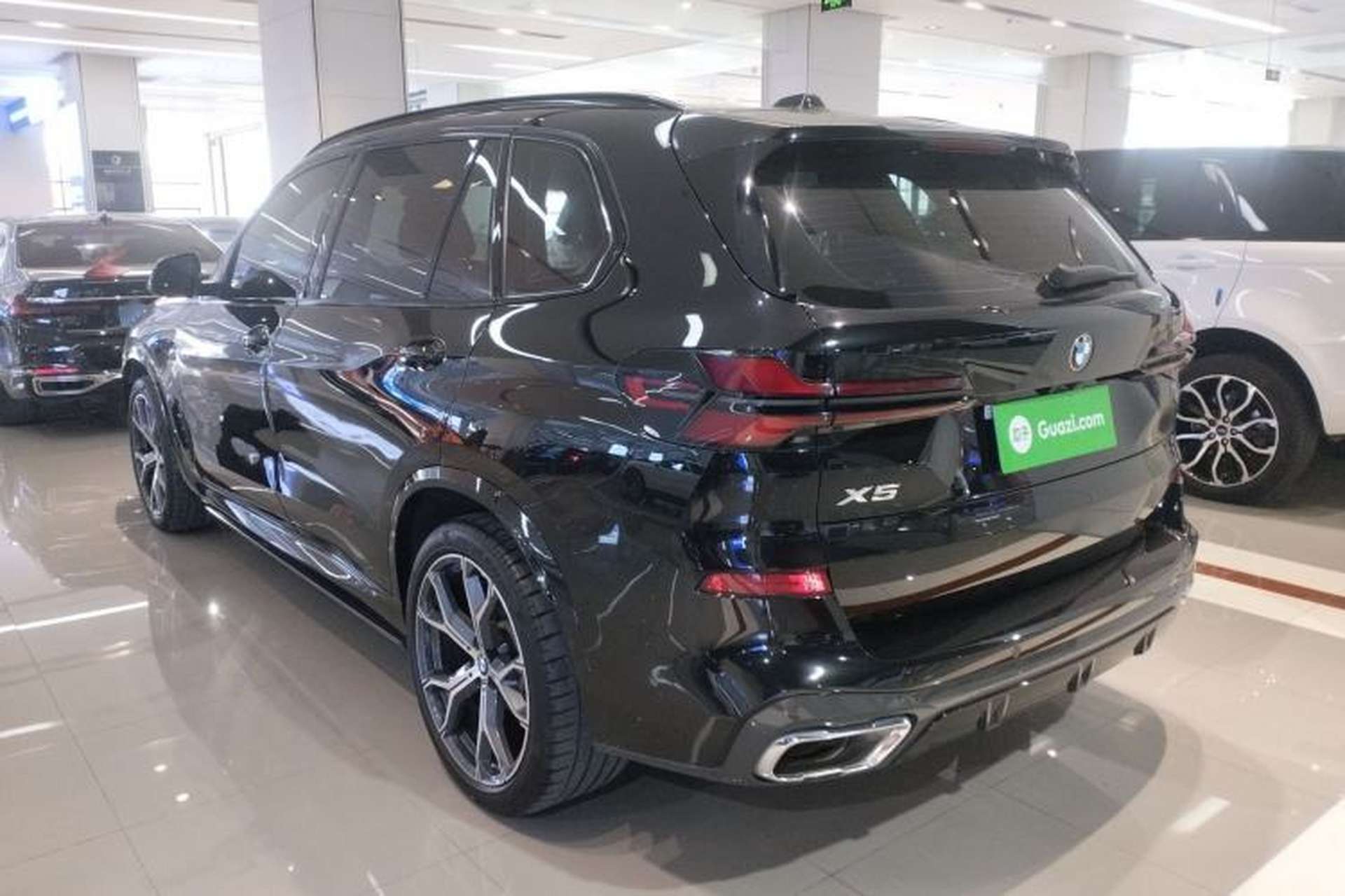 Used BMW X5 2023 xDrive 30Li Luxury M Sport Night Edition Package Exterior 2