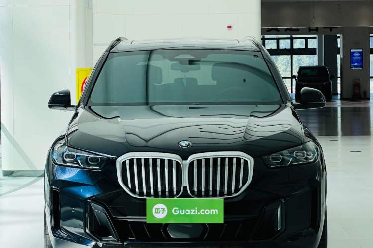 Used BMW X5 2023 xDrive 40Li M Sport Night Edition Package Exterior 2