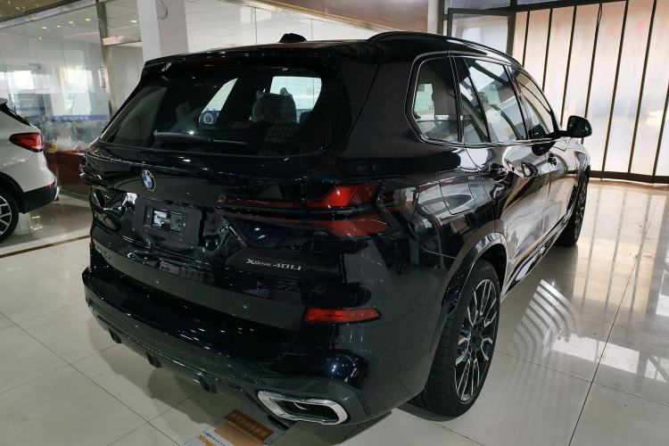 Used BMW X5 2023 xDrive 40Li M Sport Night Edition Package Exterior 3