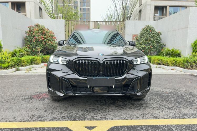 Used BMW X5 2023 xDrive 40Li M Sport Package Exterior 3