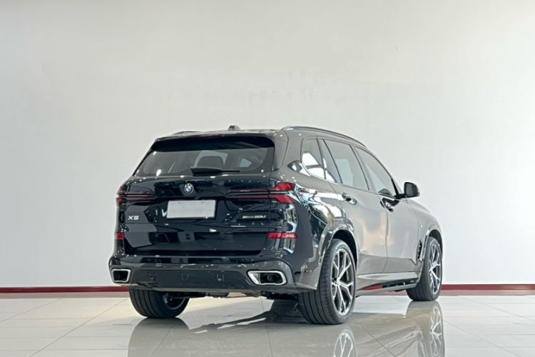 Used BMW X5 2023 xDrive 30Li Luxury M Sport Night Edition Package Exterior 3