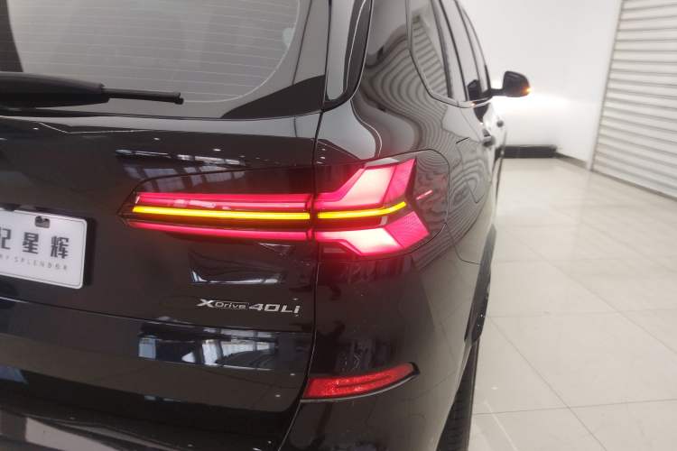 Used BMW X5 2023 xDrive 40Li M Sport Night Edition Package Exterior 3