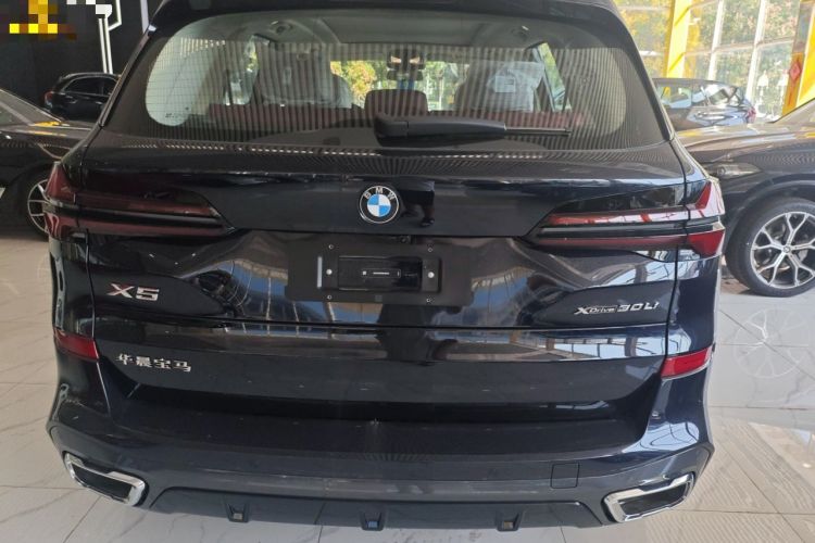 Used BMW X5 2023 xDrive 30Li Luxury M Sport Night Edition Package Exterior 4