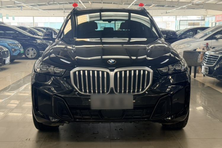 Used BMW X5 2023 xDrive 30Li Luxury M Sport Night Edition Package Exterior 4