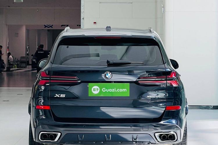 Used BMW X5 2023 xDrive 40Li M Sport Night Edition Package Exterior 4