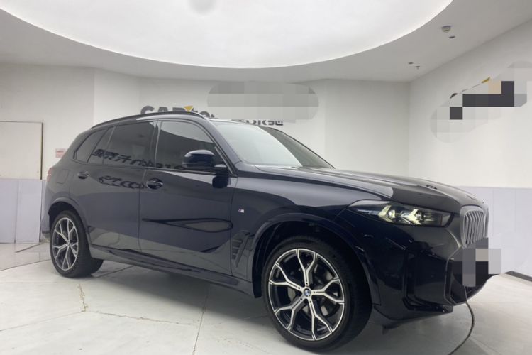 Used BMW X5 2023 xDrive 30Li Luxury M Sport Night Edition Package Exterior 5