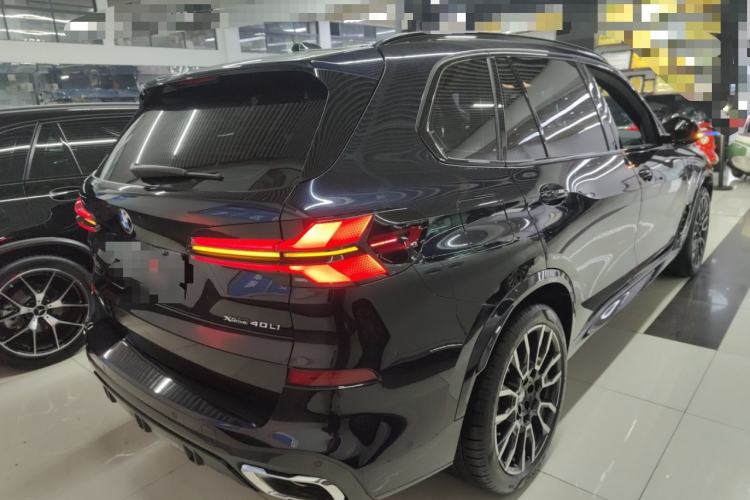 Used BMW X5 2023 xDrive 40Li M Sport Night Edition Package Exterior 5
