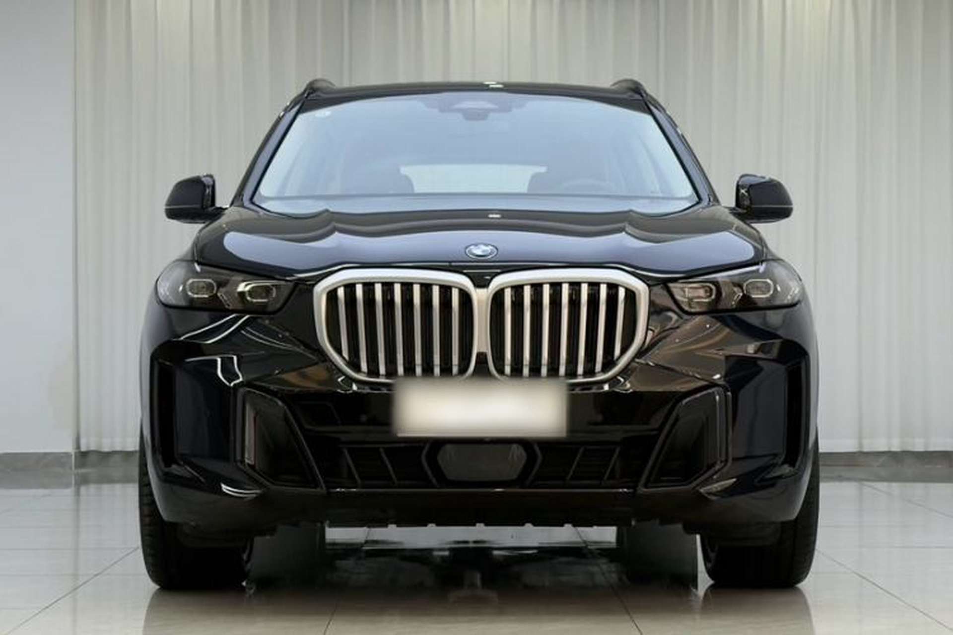 Used BMW X5 2023 xDrive 30Li Luxury M Sport Night Edition Package Exterior 5