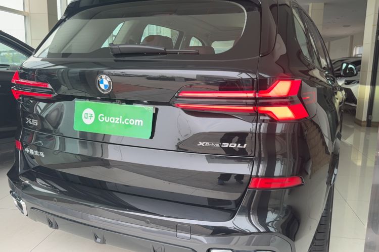 Used BMW X5 2023 xDrive 30Li Luxury M Sport Night Edition Package Exterior 6