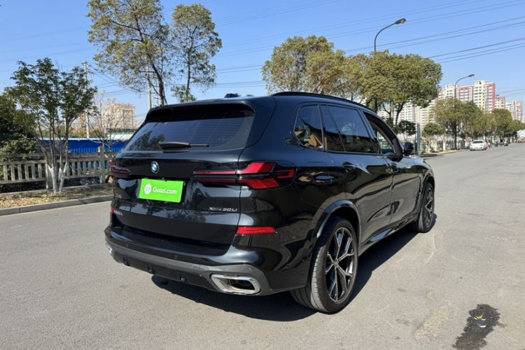Used BMW X5 2023 xDrive 30Li Luxury M Sport Night Edition Package Exterior 6