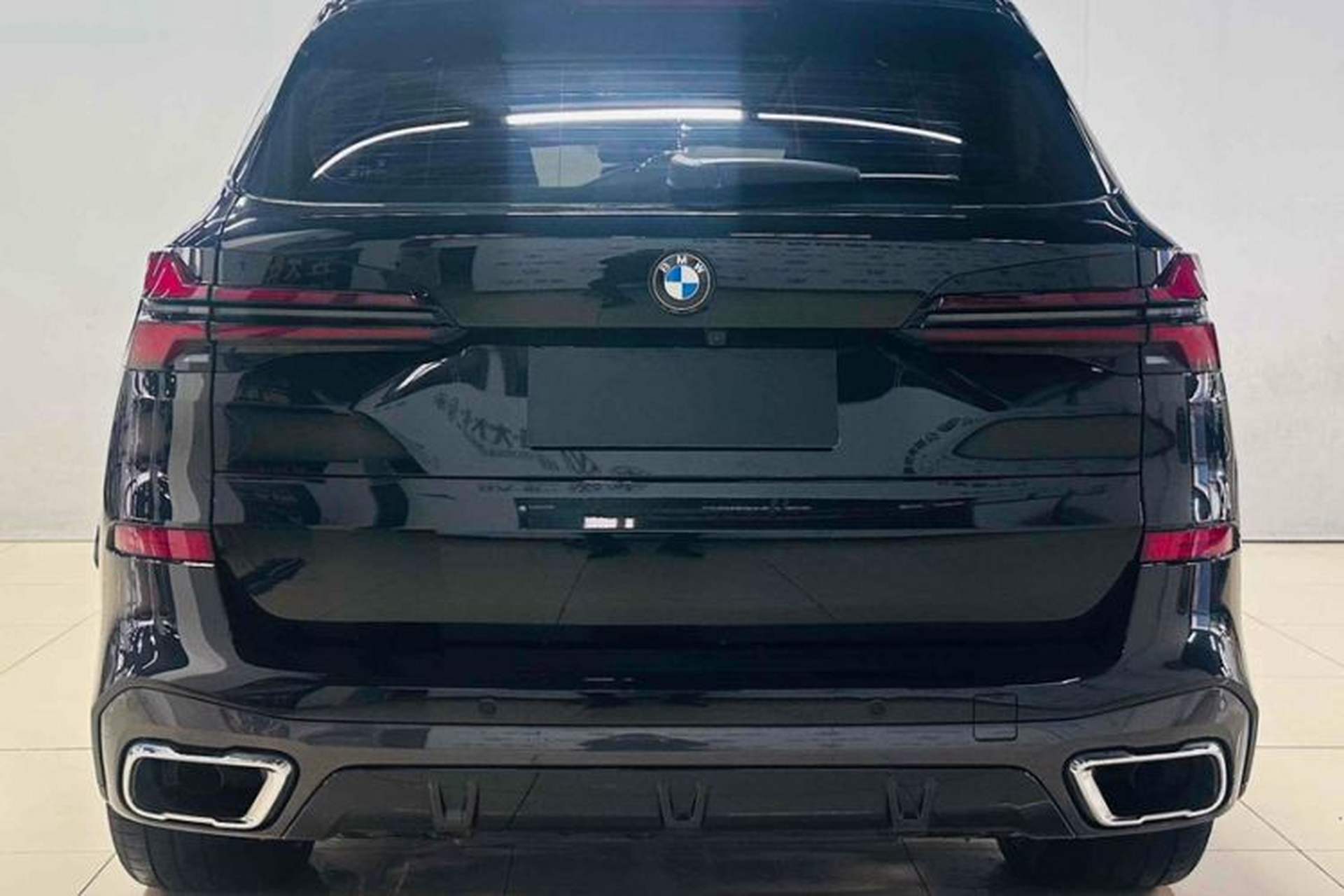 Used BMW X5 2023 xDrive 30Li Luxury M Sport Night Edition Package Exterior 8