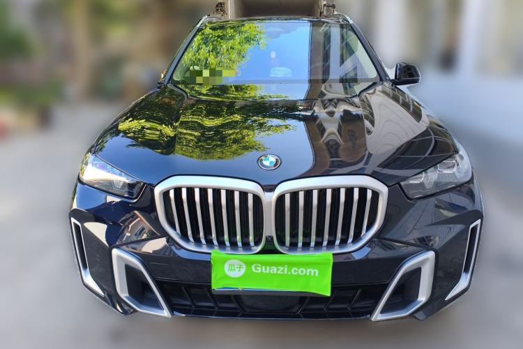 Used BMW X5 2023 xDrive 30Li Luxury M Sport Package Front