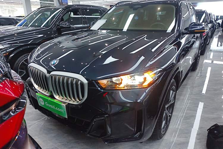 Used BMW X5 2023 xDrive 30Li Luxury M Sport Night Edition Package Front