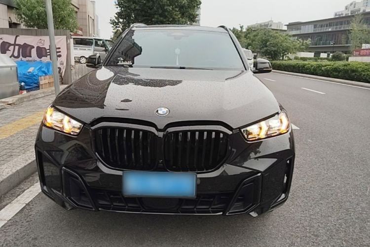 Used BMW X5 2023 xDrive 40Li M Sport Night Edition Package Front