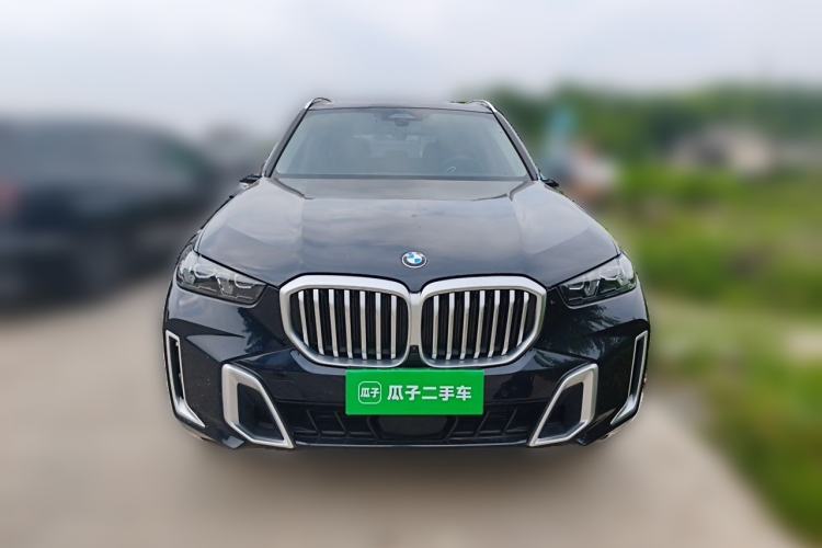 Used BMW X5 2023 xDrive 30Li Luxury M Sport Package Front