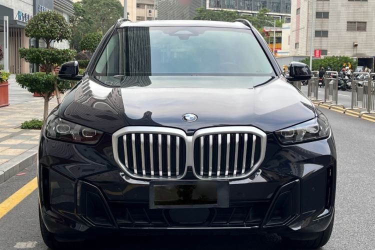 Used BMW X5 2023 xDrive 30Li Luxury M Sport Night Edition Package Front