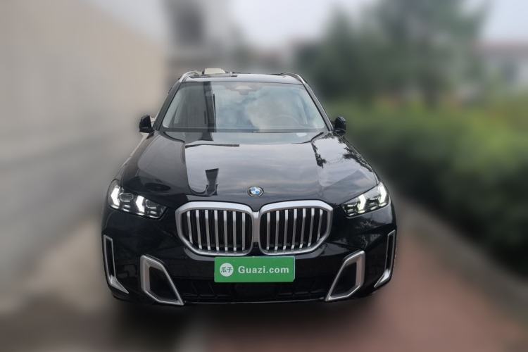 Used BMW X5 2023 xDrive 30Li Luxury M Sport Package Front